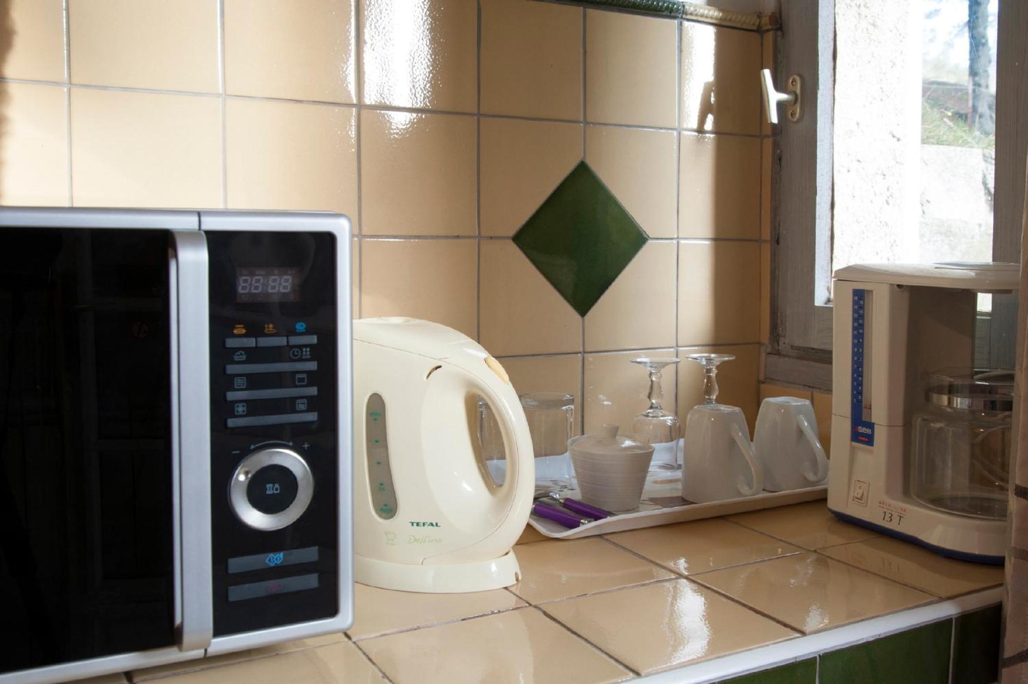 Bed and Breakfast Ecuries Sainte Croix Carcassonne Esterno foto