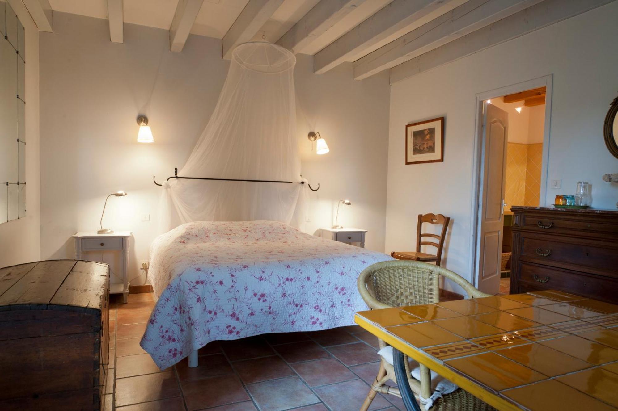 Bed and Breakfast Ecuries Sainte Croix Carcassonne Esterno foto