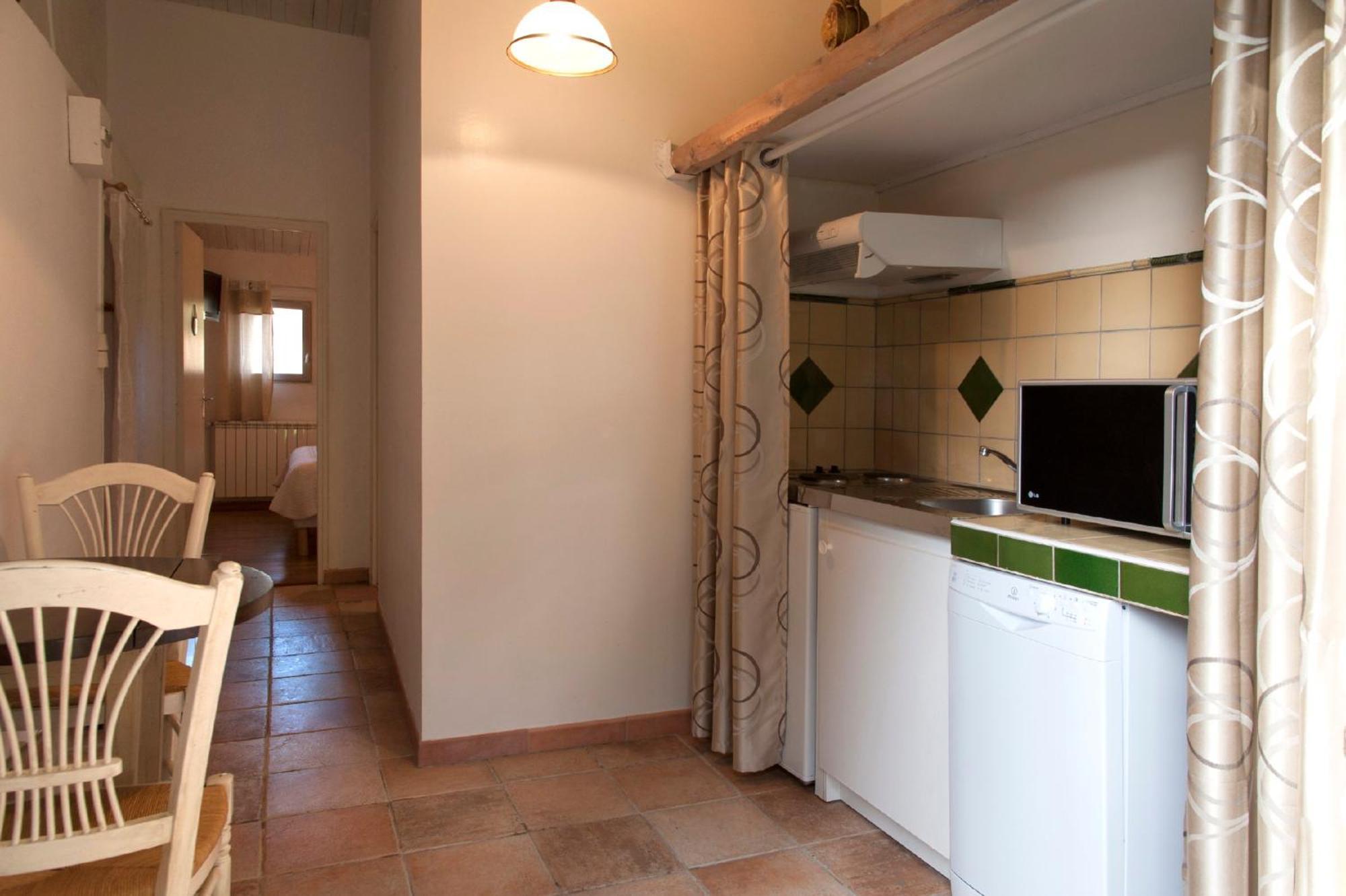 Bed and Breakfast Ecuries Sainte Croix Carcassonne Esterno foto