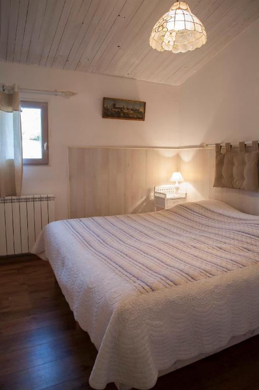 Bed and Breakfast Ecuries Sainte Croix Carcassonne Esterno foto